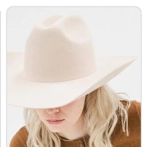 Gigi Pip Teddy Cattleman Hat